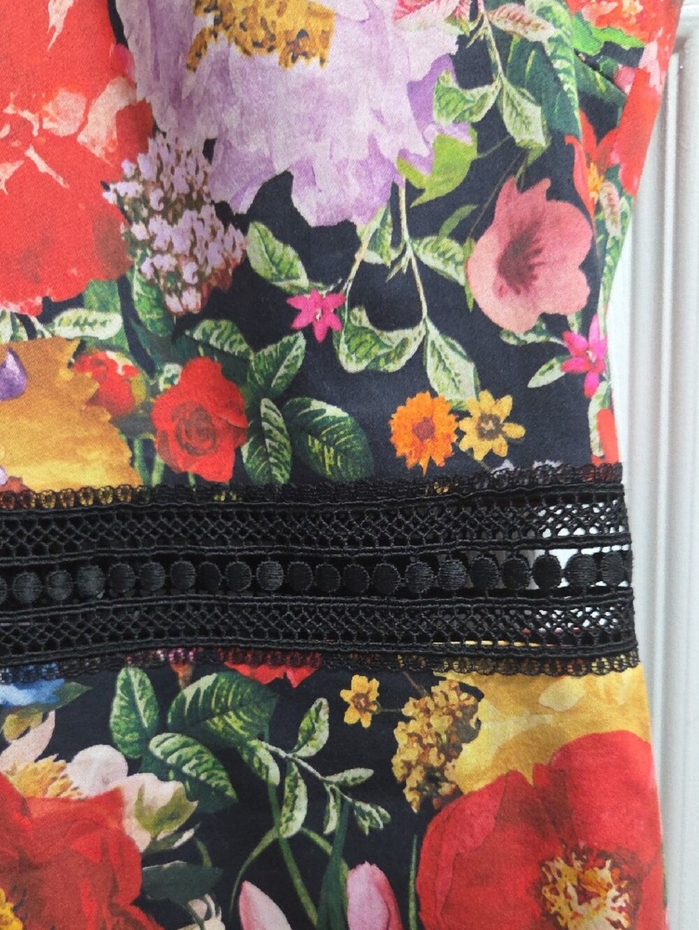Alice + Olivia Floral Lace-Trim Mini Dressin - Picture 4 of 7